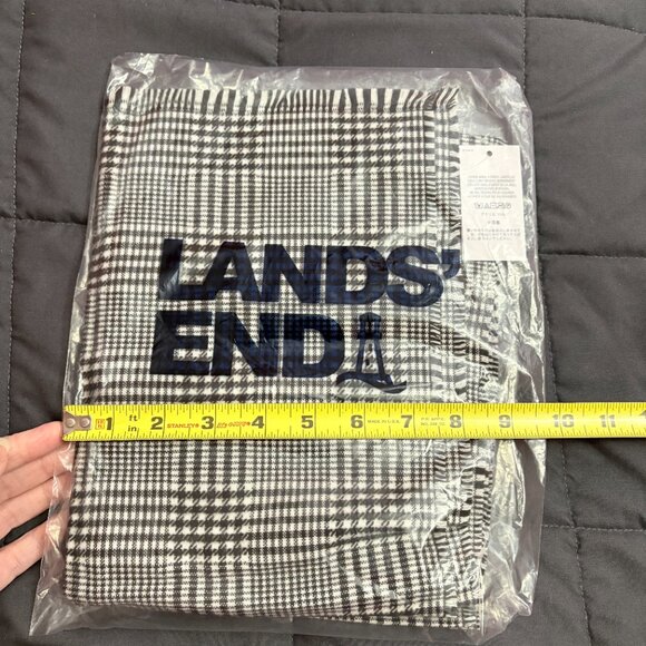 Lands' End "CashTouch" Winter Scarf in "Black Glen Check" - NWT - Picture 6 of 11